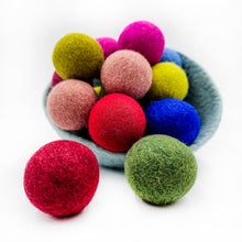 4cm Felt Balls