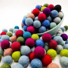 2.5cm Felt Balls
