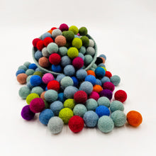 1.5cm Felt Balls
