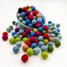 1.5cm Felt Balls